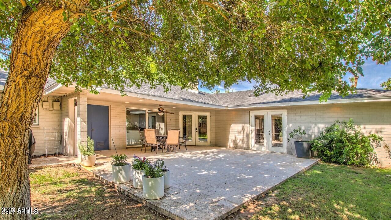 201 West Linger Lane Phoenix, AZ 85021 - Photo 45 of 48 Enlarged Patio w/ Limestone Pavers