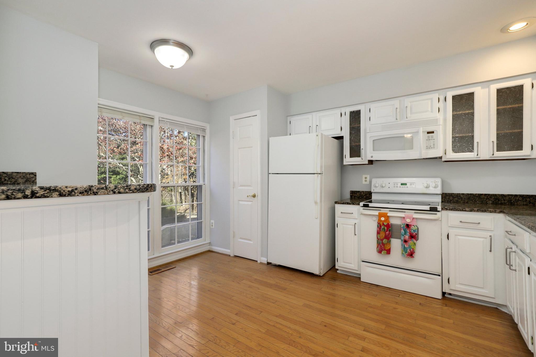8184 Cliffview Avenue Springfield, VA 22153 - Photo 14 of 43 Gallery Image 14