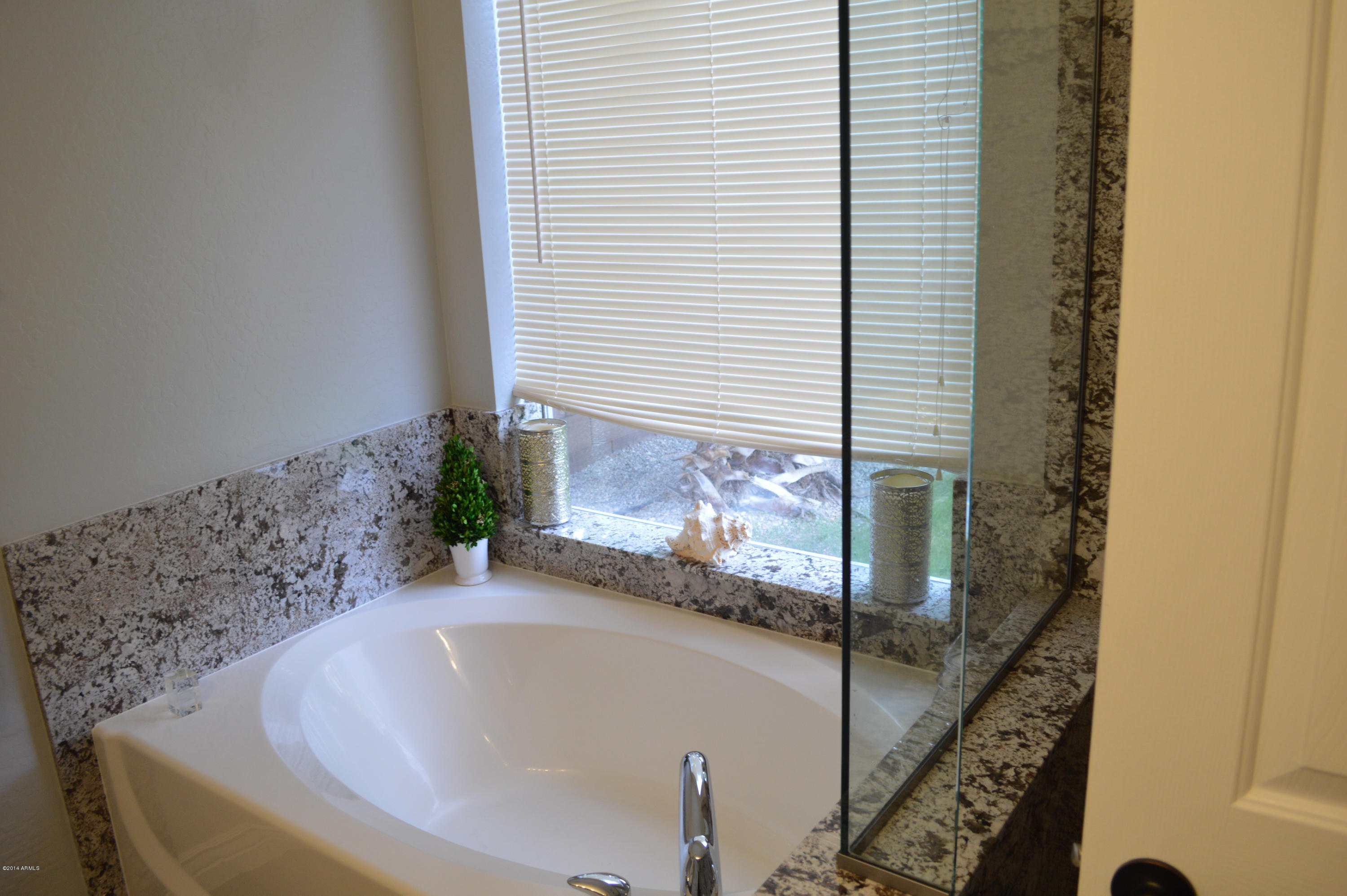 12929 West Bloomfield Road El Mirage, AZ 85335 - Photo 17 of 29 2014-07-31 07