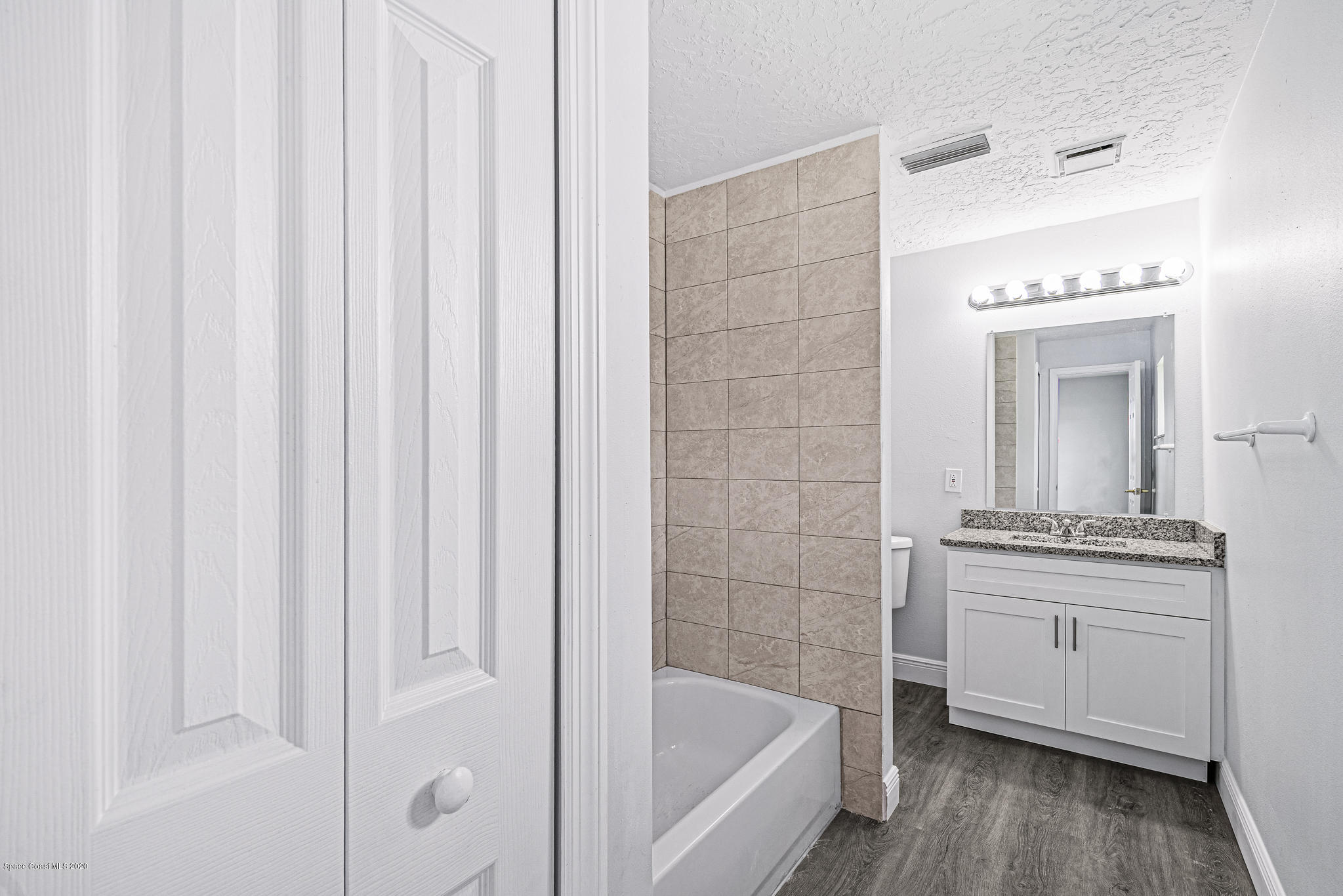 4205 Quechua Road Cocoa, FL 32927 - Photo 11 of 31 Master Bath