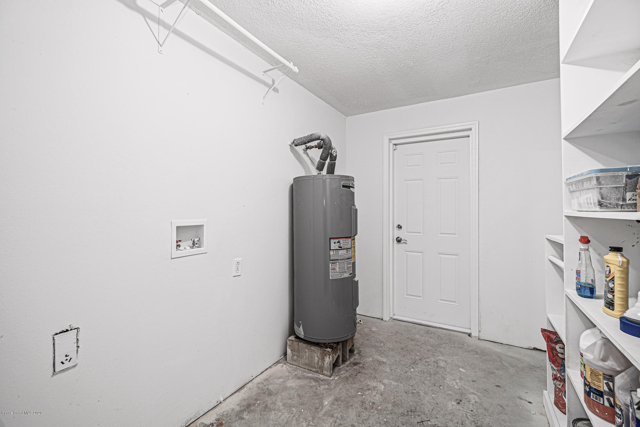 4205 Quechua Road Cocoa, FL 32927 - Photo 25 of 31 Laundry Room