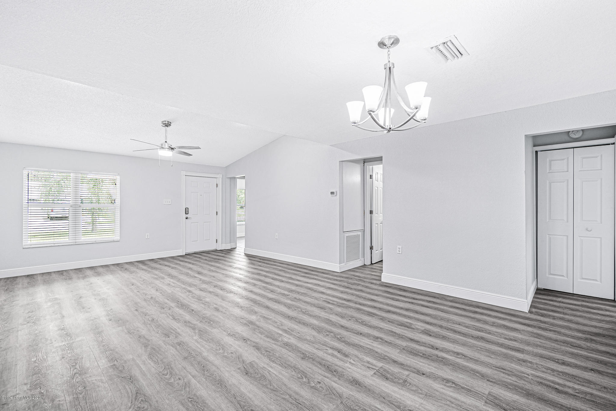 4205 Quechua Road Cocoa, FL 32927 - Photo 4 of 31 Dining Area