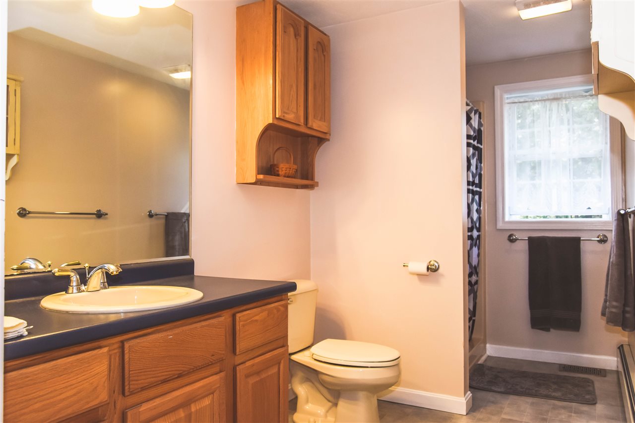 28 Meadow Lane Rochester, NH 03867 - Photo 24 of 39