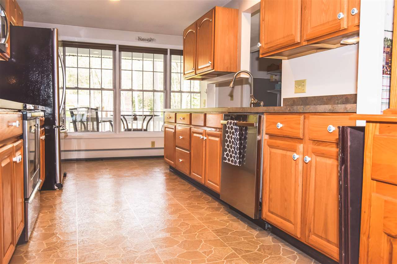 28 Meadow Lane Rochester, NH 03867 - Photo 6 of 39