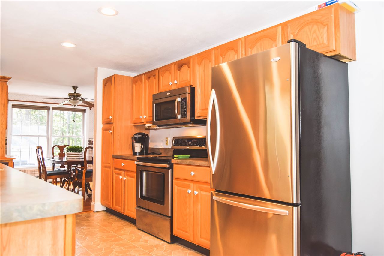 28 Meadow Lane Rochester, NH 03867 - Photo 7 of 39