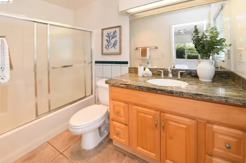 $1,275,000 | 2300 Ashby Avenue, Berkeley, CA 94705