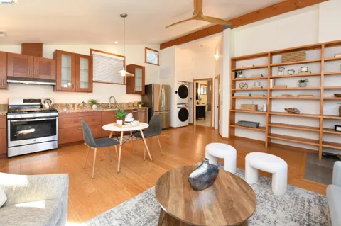 $1,275,000 | 2300 Ashby Avenue, Berkeley, CA 94705