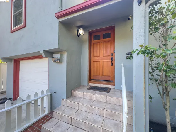 $1,275,000 | 2300 Ashby Avenue, Berkeley, CA 94705