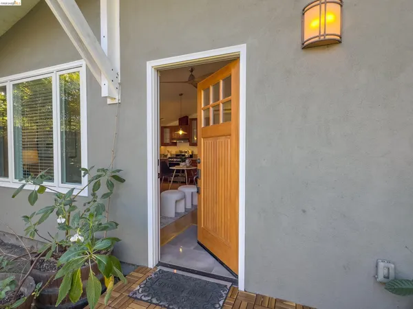 $1,275,000 | 2300 Ashby Avenue, Berkeley, CA 94705