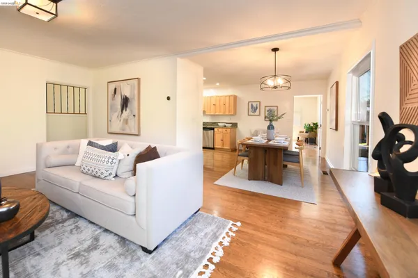 $1,275,000 | 2300 Ashby Avenue, Berkeley, CA 94705