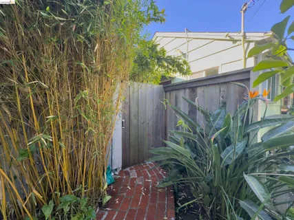 $1,275,000 | 2300 Ashby Avenue, Berkeley, CA 94705