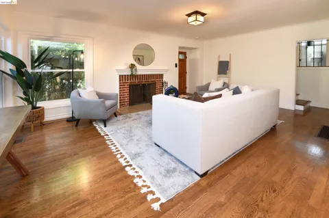 $1,275,000 | 2300 Ashby Avenue, Berkeley, CA 94705
