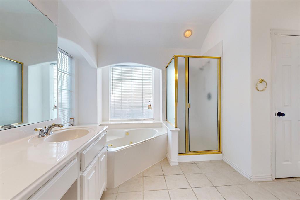 8609 Rugby Road Irving, TX 75063 - Photo 24 of 37