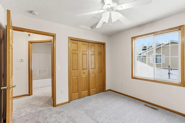 $320,000 | 6140 150th Street North, Hugo, MN 55038