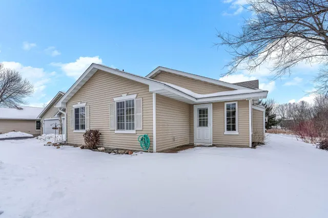 $320,000 | 6140 150th Street North, Hugo, MN 55038