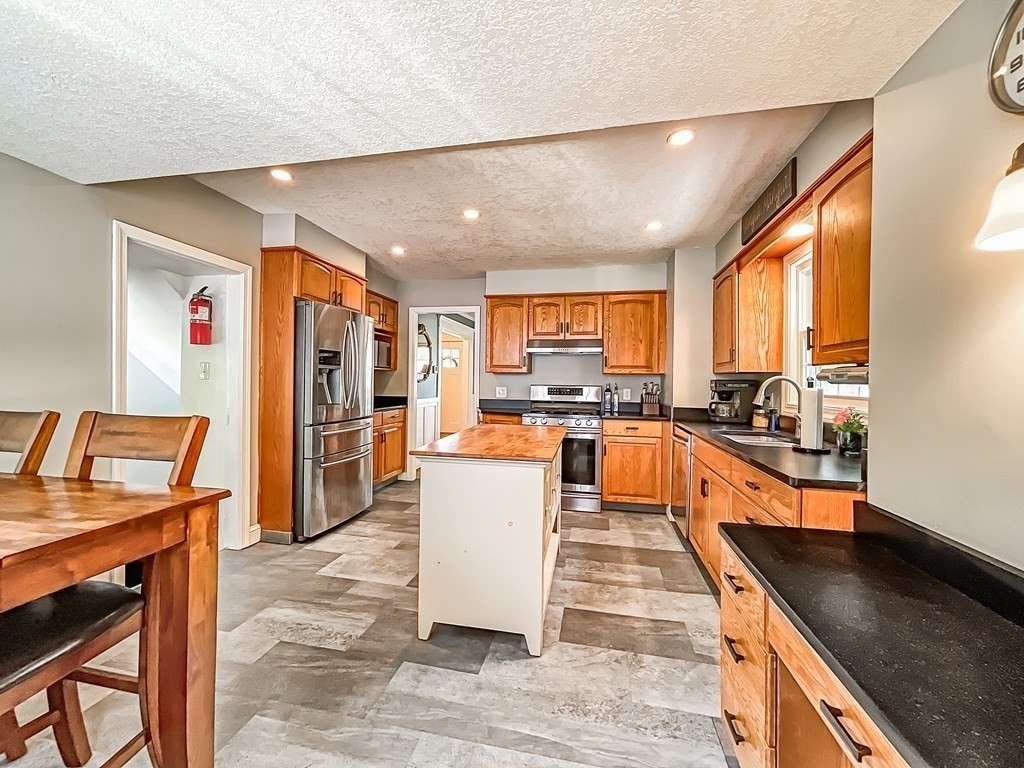 73 Allen Road Longmeadow, MA 01106 - Photo 1 of 41 Gallery Image 1