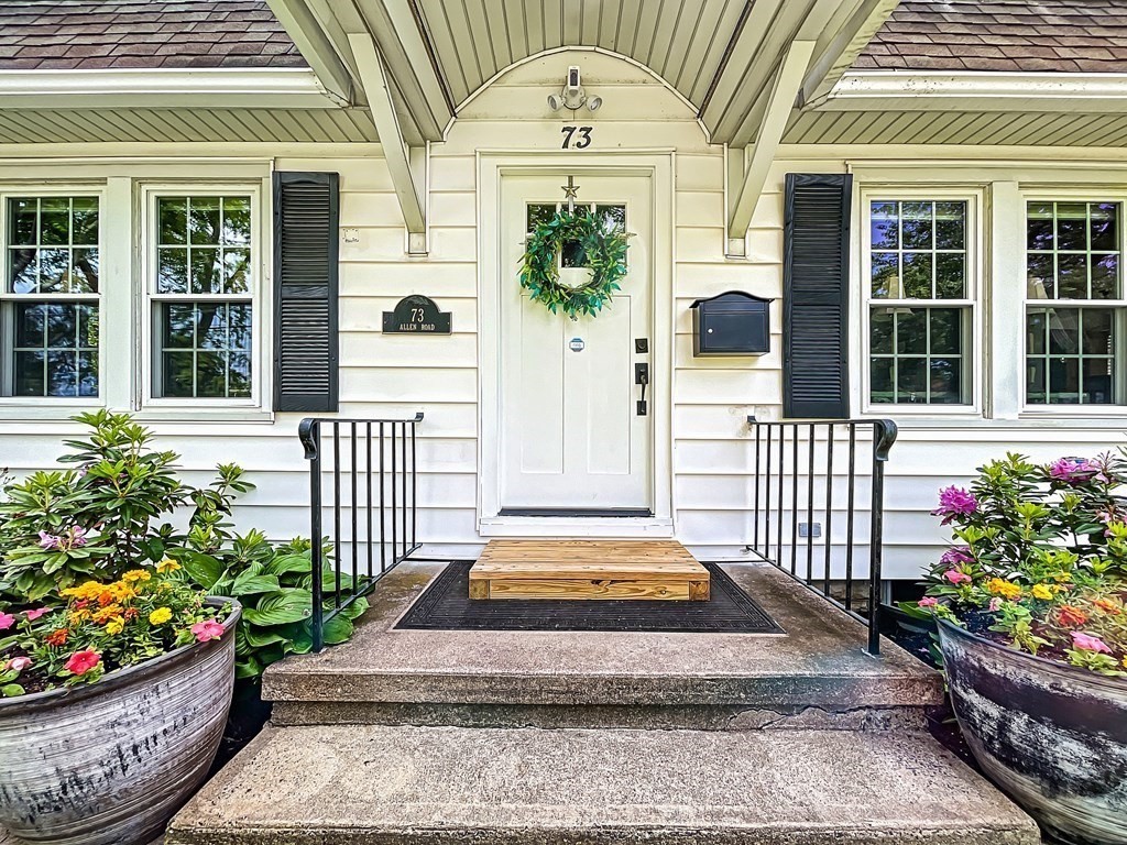 73 Allen Road Longmeadow, MA 01106 - Photo 3 of 41 Gallery Image 3