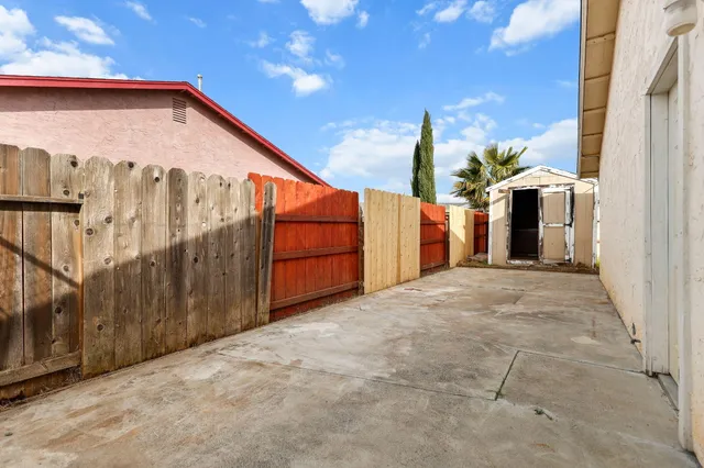 a view of a house with an outdoor space