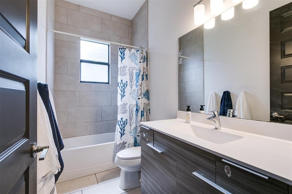 15901 Southwest 136 Way Miami, FL 33196 - Photo 16 of 34 Photo 17