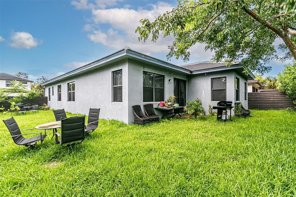 15901 Southwest 136 Way Miami, FL 33196 - Photo 32 of 34 Photo 33