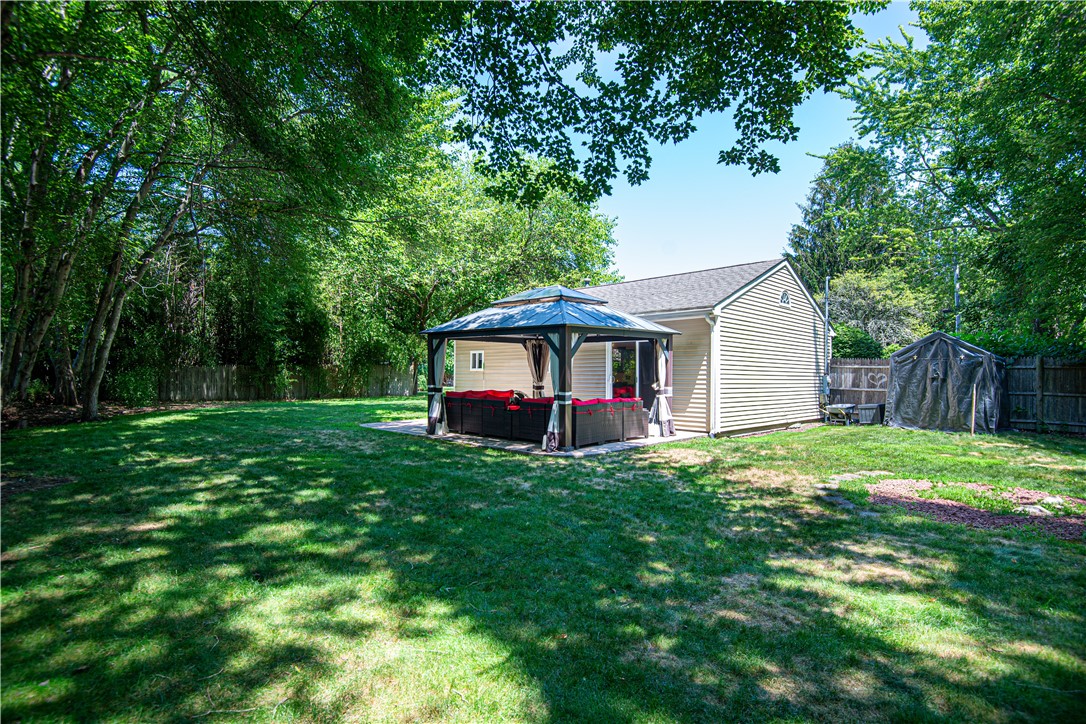 69 Junction Street Warwick, RI 02889 - Photo 13 of 24