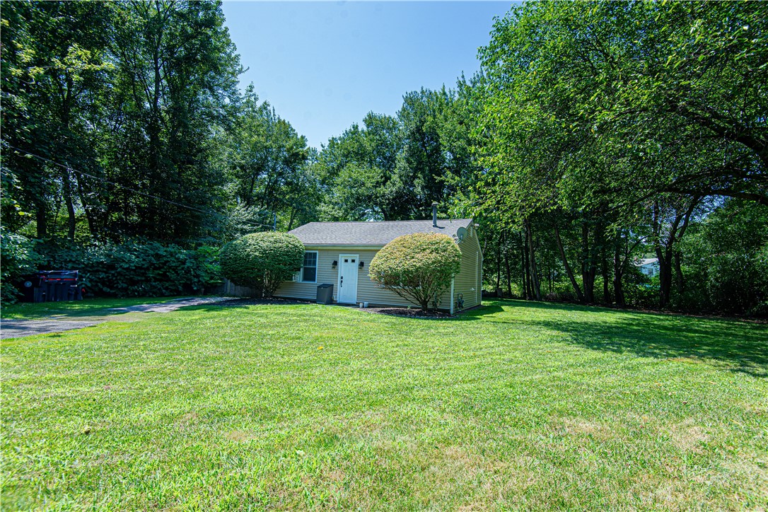 69 Junction Street Warwick, RI 02889 - Photo 2 of 24