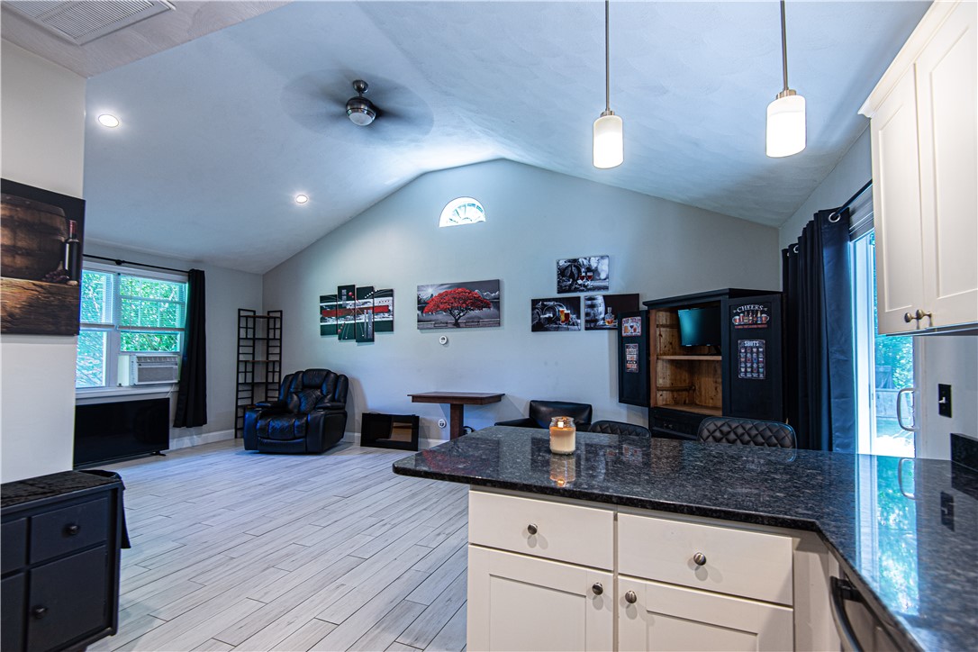69 Junction Street Warwick, RI 02889 - Photo 5 of 24