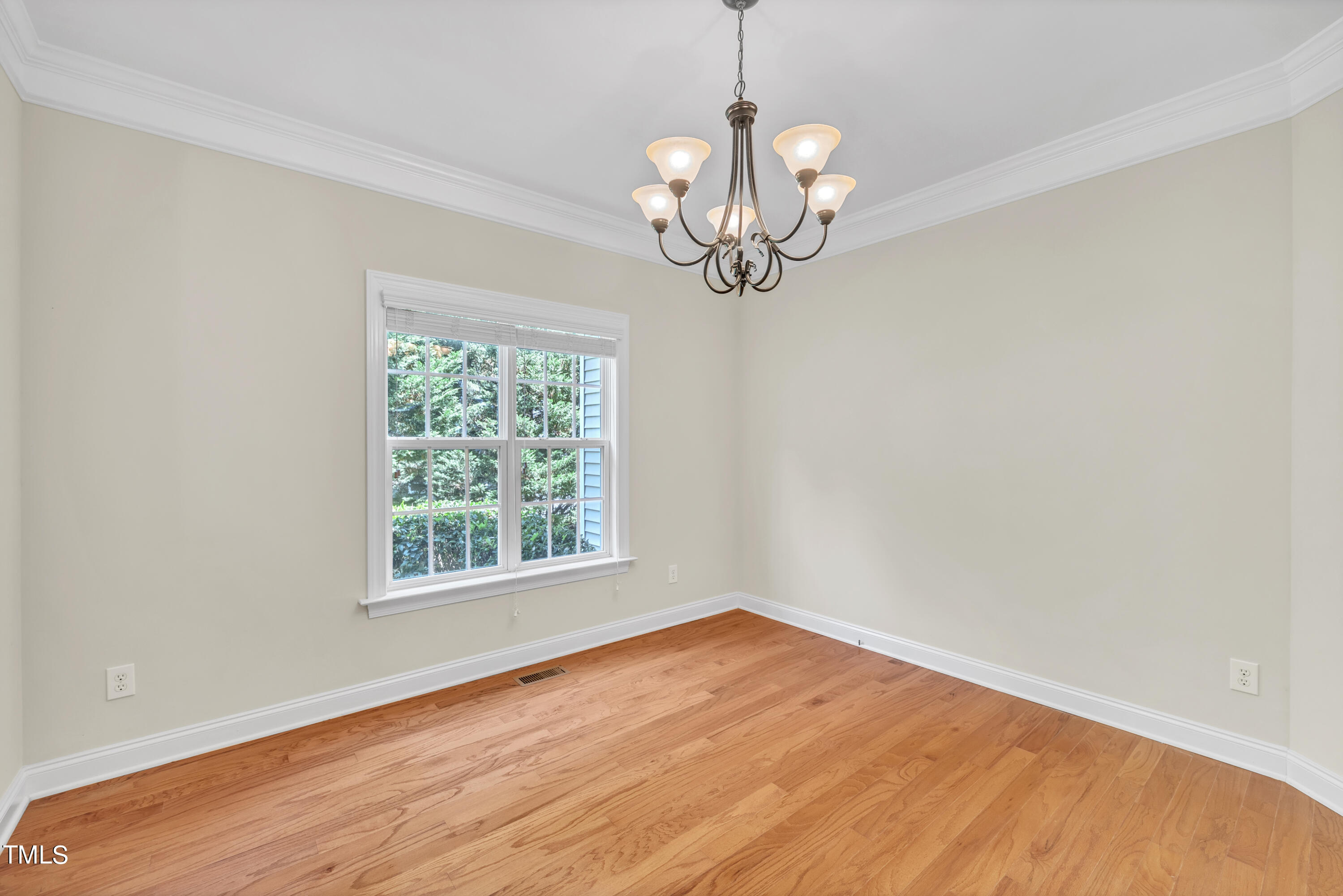 212 Lawrence Road Cary, NC 27511 - Photo 19 of 39 873A5341