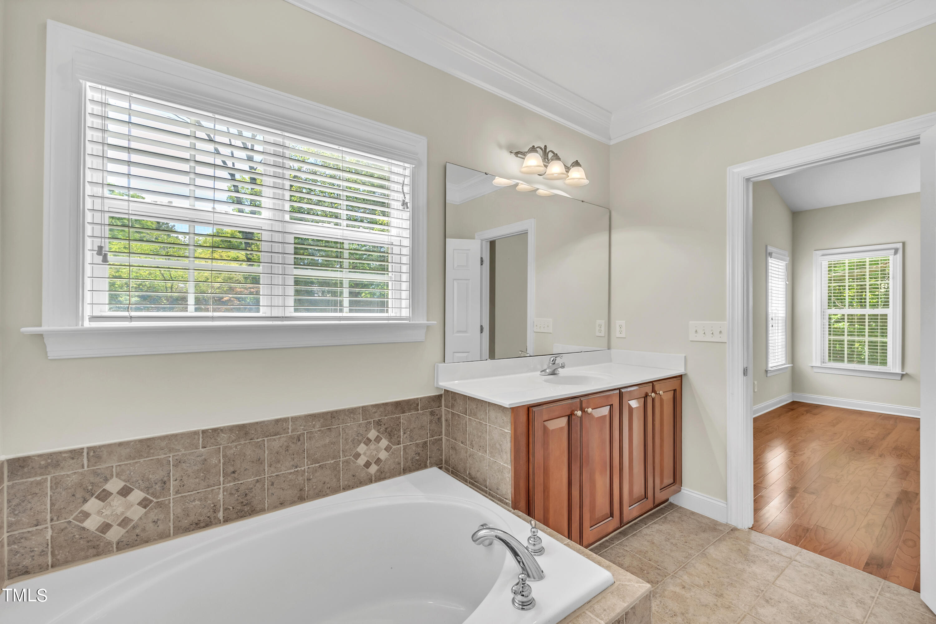 212 Lawrence Road Cary, NC 27511 - Photo 24 of 39 873A5436