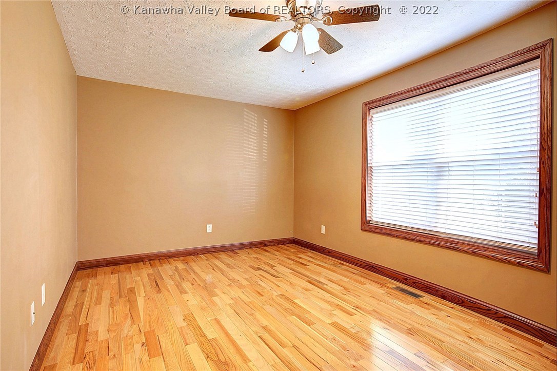 2415 Evergreen Road Fraziers Bottom, WV 25082 - Photo 16 of 30 Gallery Image 16