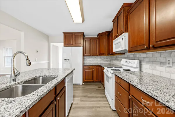 $2,350 | 108 Woodstork Cove Road, Mooresville, NC 28117