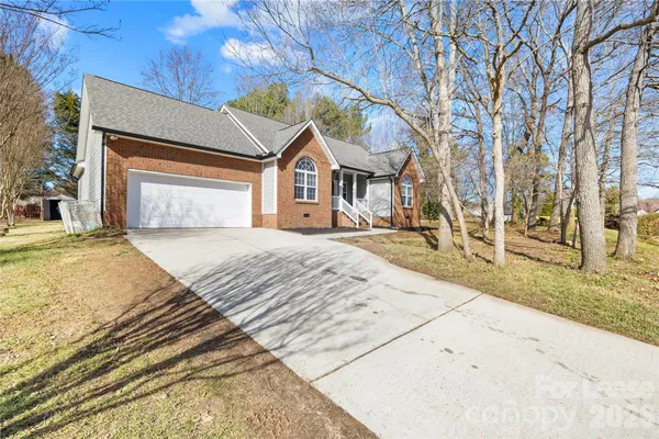 $2,350 | 108 Woodstork Cove Road, Mooresville, NC 28117