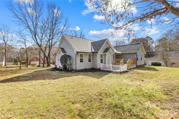 $2,350 | 108 Woodstork Cove Road, Mooresville, NC 28117