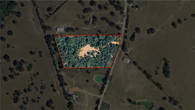 $269,000 | 1224 South State Street, Madisonville, TX 77864