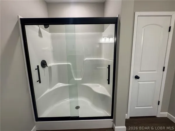 $299,900 | 135 McDonald Avenue, Versailles, MO 65084