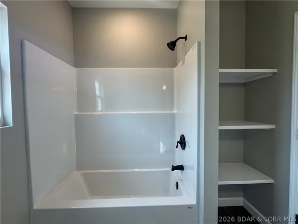 $299,900 | 135 McDonald Avenue, Versailles, MO 65084