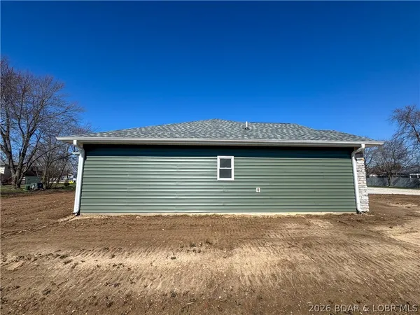 $299,900 | 135 McDonald Avenue, Versailles, MO 65084