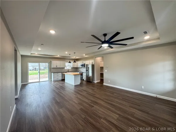 $299,900 | 135 McDonald Avenue, Versailles, MO 65084