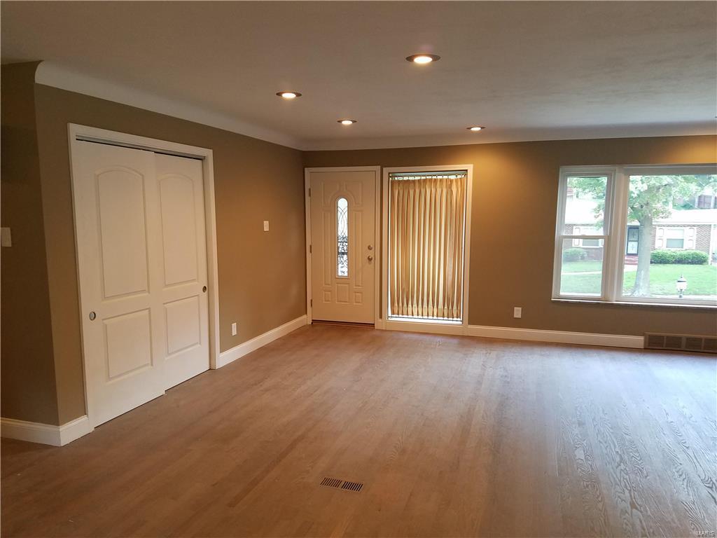 8025 Groby Road St. Louis, MO 63130 - Photo 3 of 33 Gallery Image 3