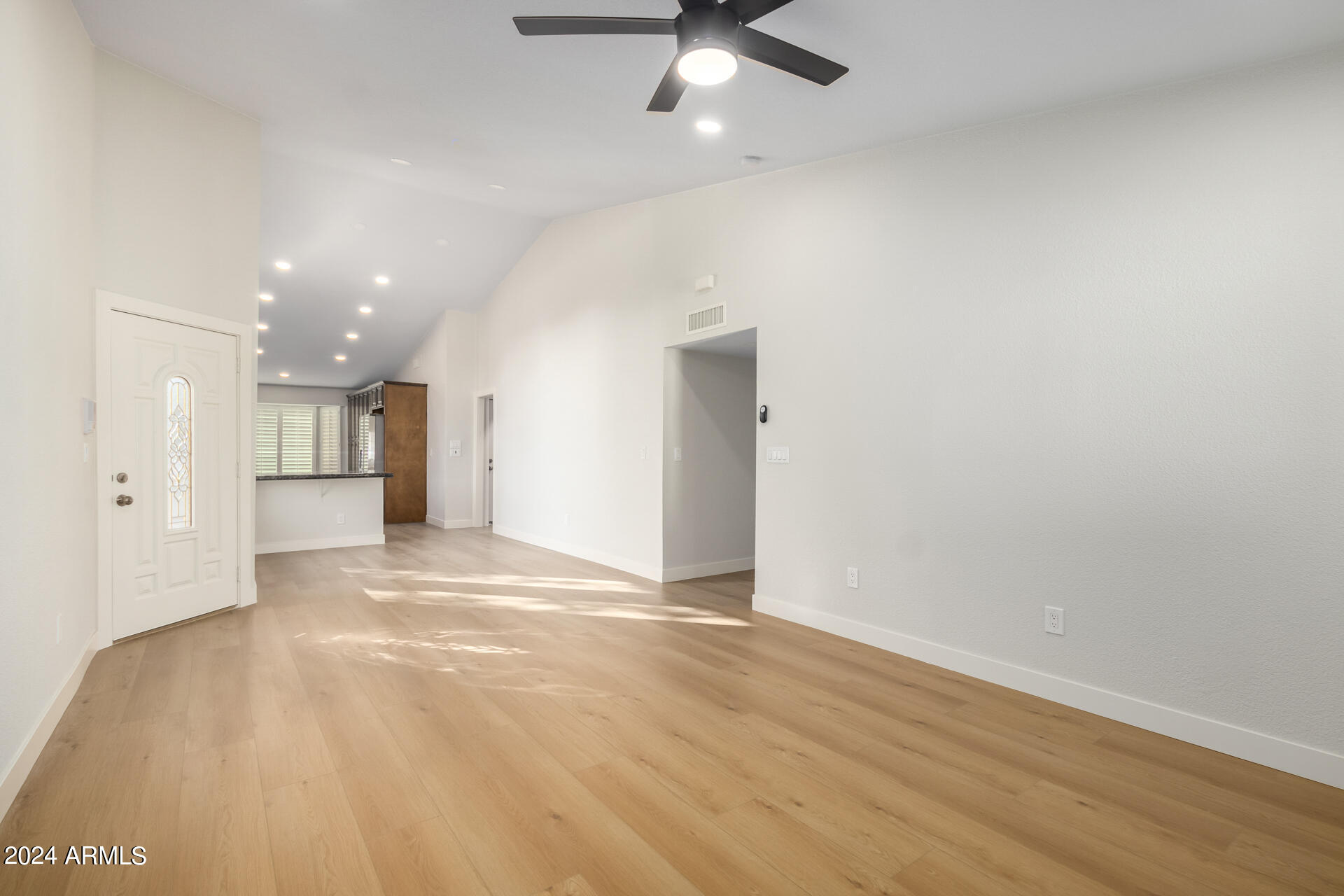 2848 East Brown Road, Unit 1 Mesa, AZ 85213 - Photo 8 of 29 08 - Brown