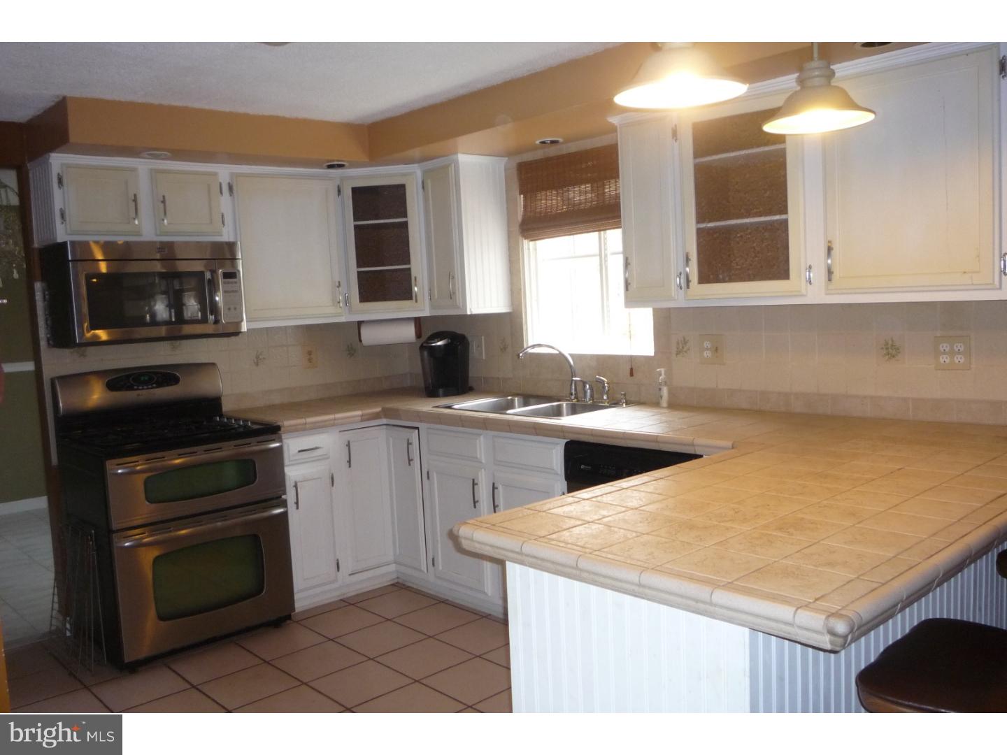 1257 Lower Ferry Road Ewing, NJ 08618 - Photo 3 of 22 Gallery Image 3