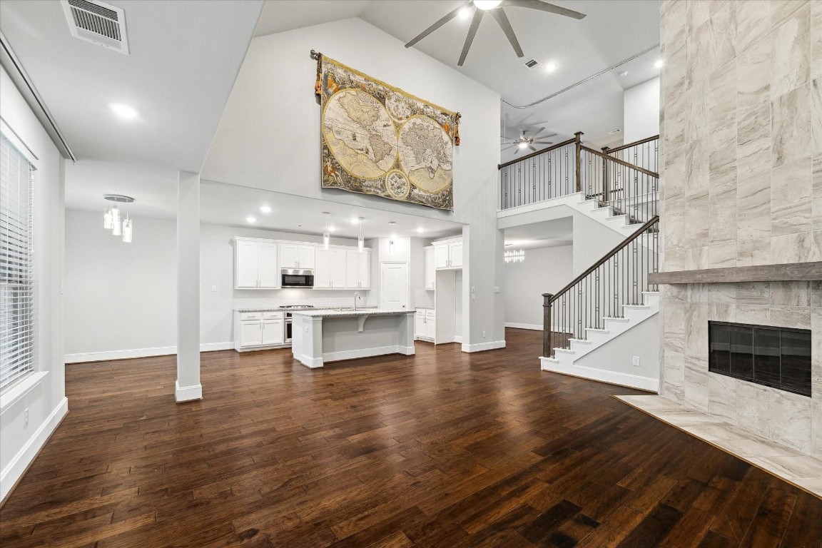 1010 Bat Hawk Court Conroe, TX 77385 - Photo 9 of 50