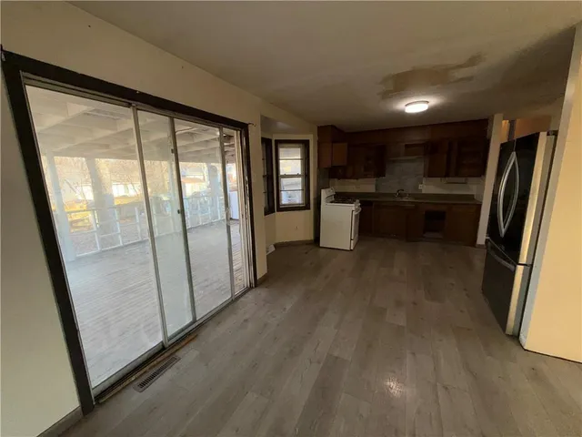 $209,900 | 1530 Northwest 67th Street, Kansas City, MO 64118