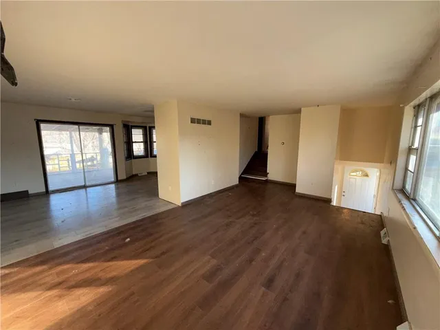 $209,900 | 1530 Northwest 67th Street, Kansas City, MO 64118