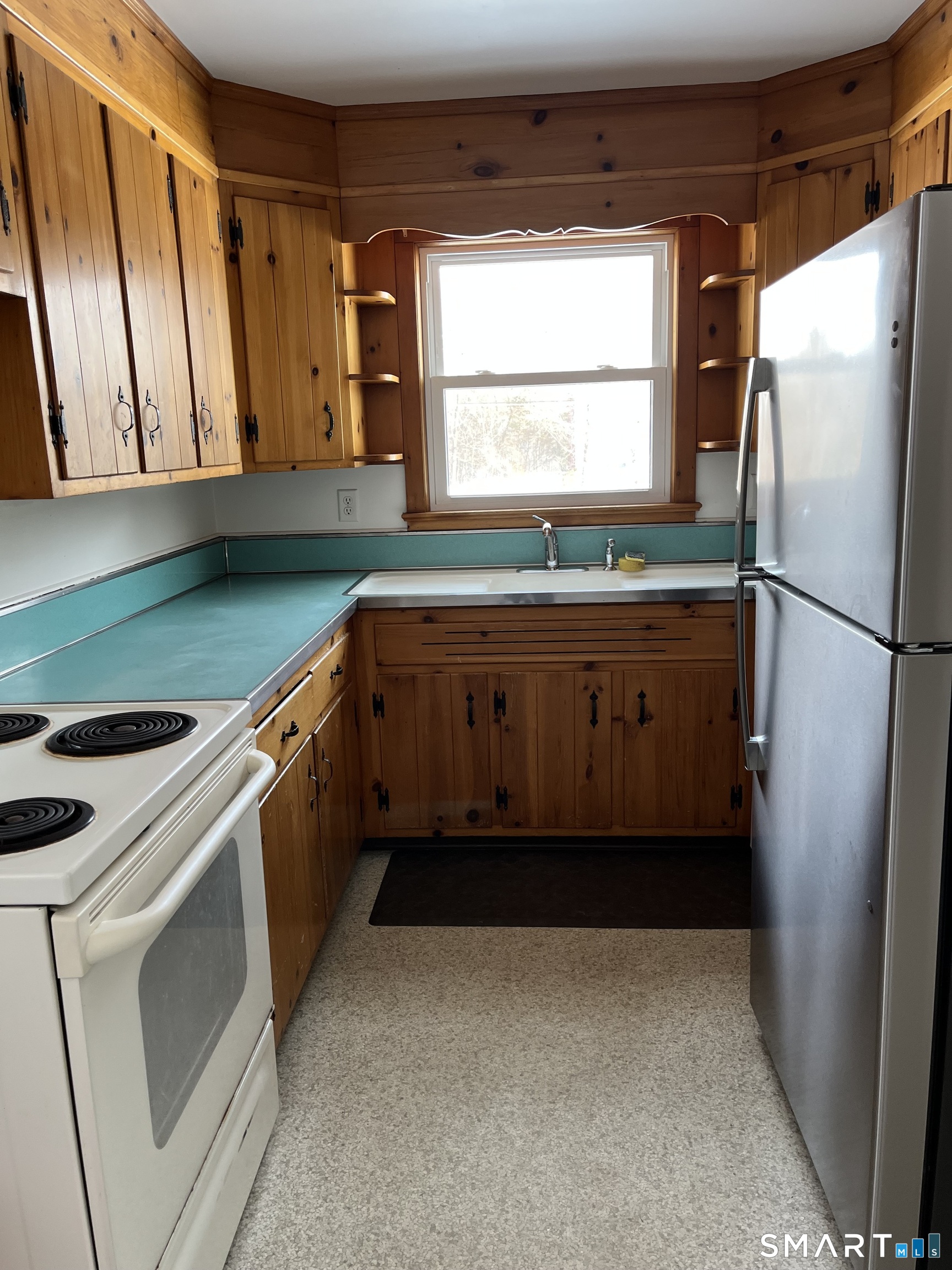 73 Soundview Road Ridgefield, CT 06877 - Photo 2 of 19