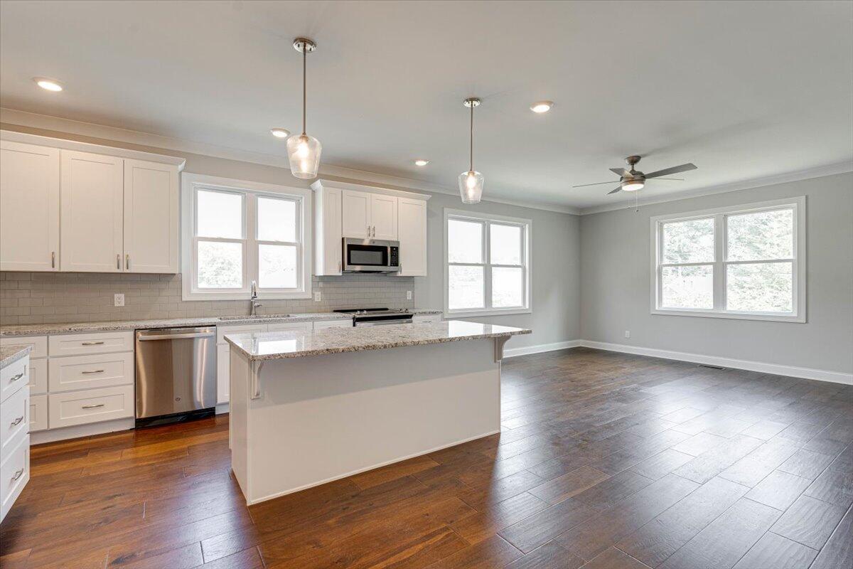 10132 Card Road Soddy Daisy, TN 37379 - Photo 3 of 40 03-10132 Card St Retakes-3