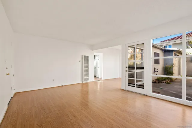 $1,950,000 | 4804 Lamont Street, San Diego, CA 92109