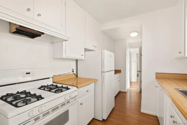 $1,950,000 | 4804 Lamont Street, San Diego, CA 92109