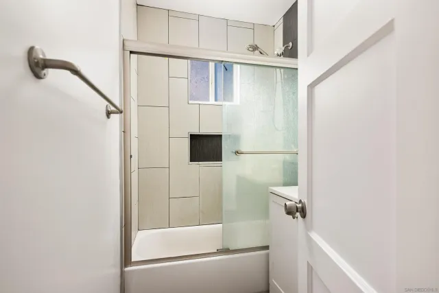 $1,950,000 | 4804 Lamont Street, San Diego, CA 92109