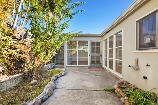 $1,950,000 | 4804 Lamont Street, San Diego, CA 92109